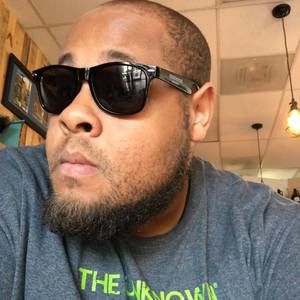 Meet your Posher, Kenneth